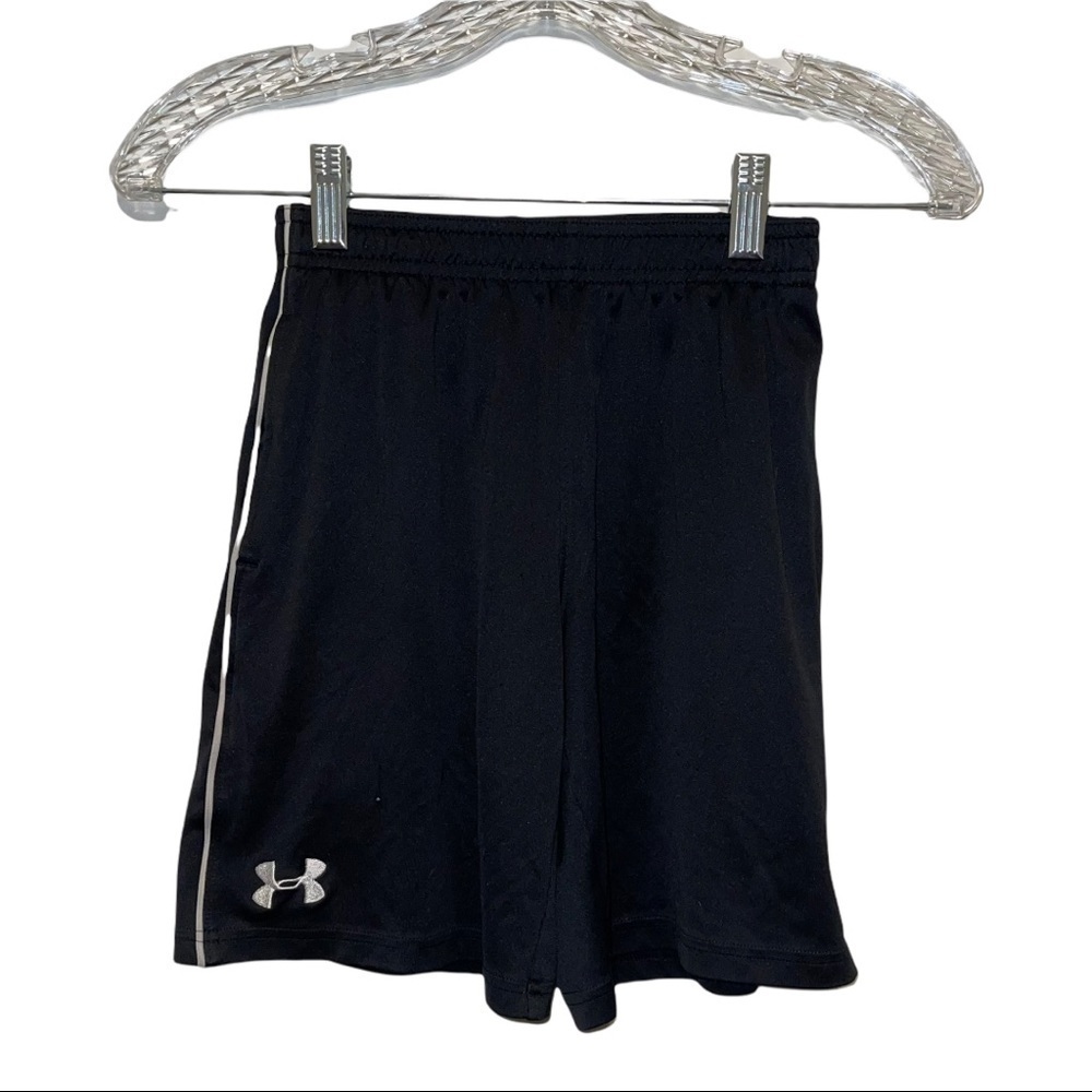 Under Armour Kids Shorts Size M